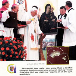 Korony do obrazu Matki Boskiej Pokornej – Sanktuarium w Rudach Wielkich 1998. Poświęcenie koron przez Papieża Jana Pawła II w Gliwicach 1999